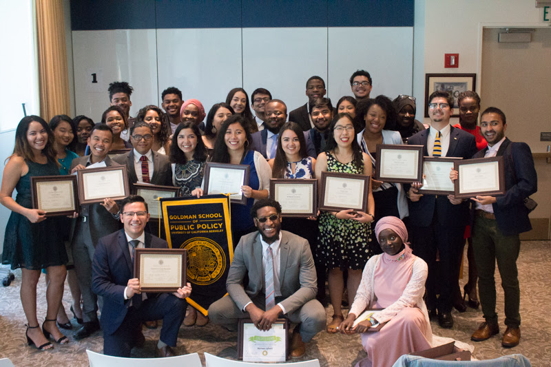Group photo of all the PPIA 2018 participants at their graduation